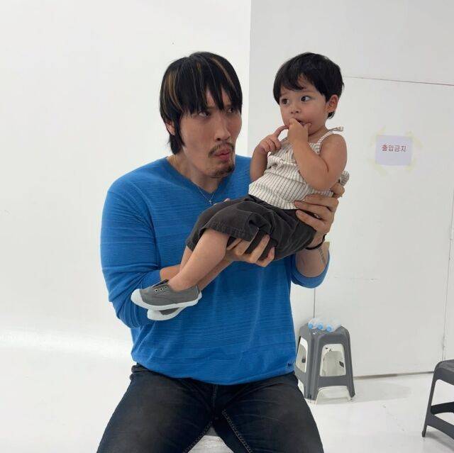 유병재, 최홍만 품에 안긴 유이진 /