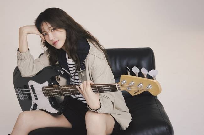 올리비아로렌 2025 가을 캠페인 화보 이미지