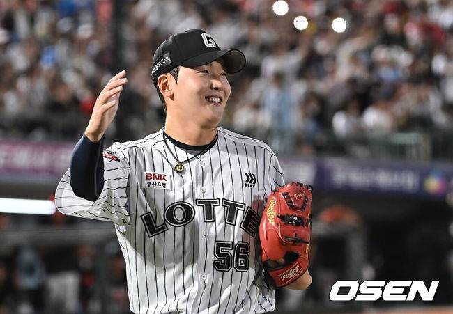 [OSEN=부산, 이석우 기자]  롯데 자이언츠 최준용 017 2025.07.27 / foto0307@osen.co.kr
