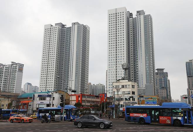 서울시는 20일 청년안심주택에서 보증금을 돌려받지 못한 임차인들에게 보증금을 선지급하는 임차인 보호 대책을 발표했다. 사진은 서울의 한 청년주택의 모습&nbsp;ⓒ연합뉴스