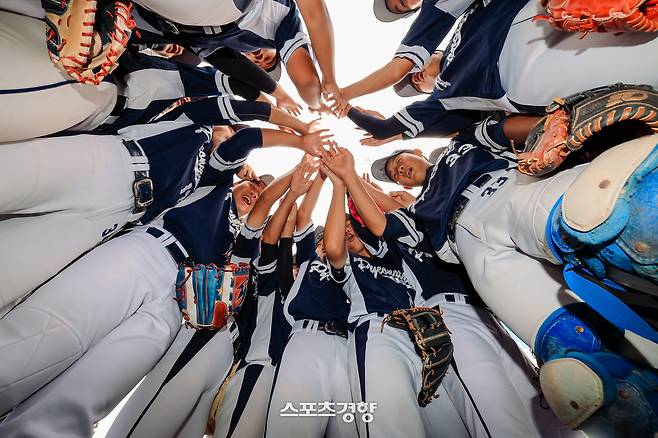 평택BC 선수들이 경기에 앞서 선전을 다짐하고 있다. 인제|이준헌 기자