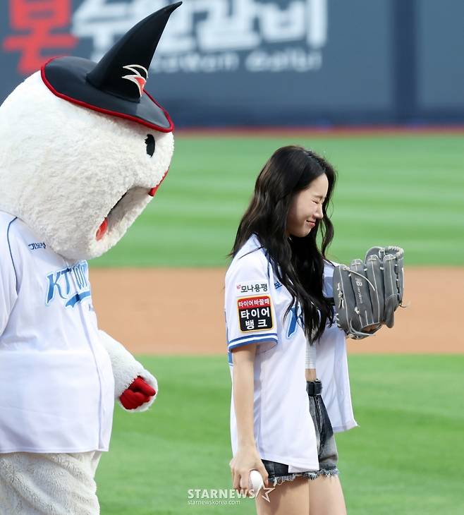 [영상]'내가 알던 그 씨스타 소유 맞나?' 늘씬하지만 당차게 '끝내기승리요정' 소유