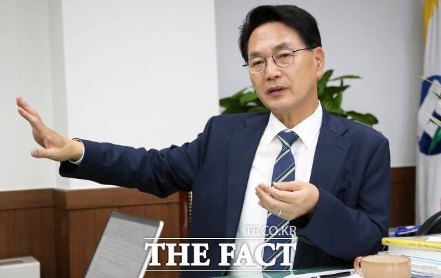 심덕섭 고창군수는 "앞으로도 군민의 의견과 평가를 꼼꼼히 살피고 군민의 목소리에 더욱 귀 기울이며 고창군 발전과 군민의 관심과 기대에 부응하는 정책을 만들고 실행하는 일에 최선을 다하겠다"고 말했다. /고창군