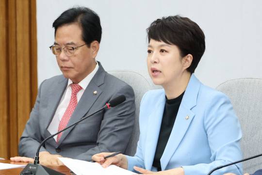 국민의힘 김은혜 의원(오른쪽). 연합뉴스