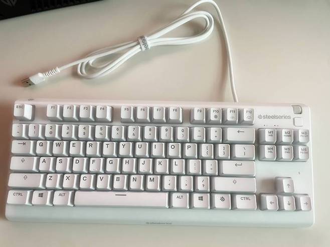 에이펙스3 TKL 키보드