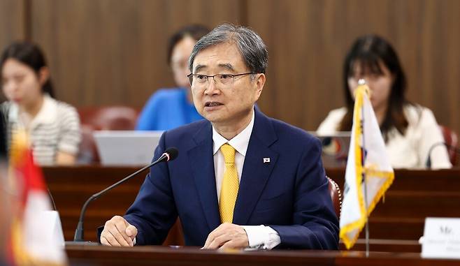 조현 외교부 장관이 21일 서울 외교부에서 열린 한-인도네시아 외교장관회담에서 발언하고 있다. 연합뉴스