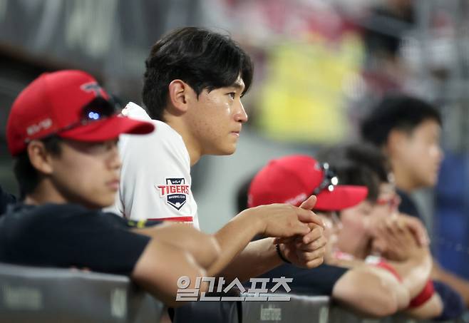 최근 반복된 햄스트링 부상으로 시즌 아웃이 선언된 김도영. 김도영은 부상 직후 SNS를 닫았다. IS 포토