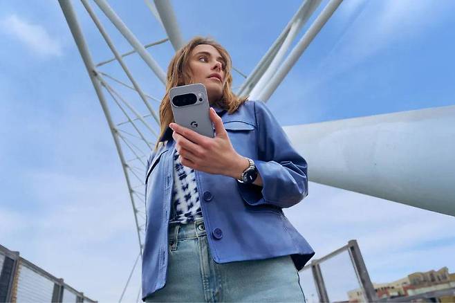구글이 온-디바이스 인공지능 역량을 강화한 픽셀 10 스마트 기기를 공개했다 / 출처=구글