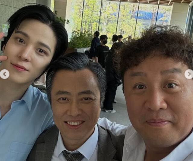 정준하가 찍은 드라마의 신입사원을 ATEEZ 윤호가 출연한 사실이 밝혀졌다. / 정준하 소셜미디어