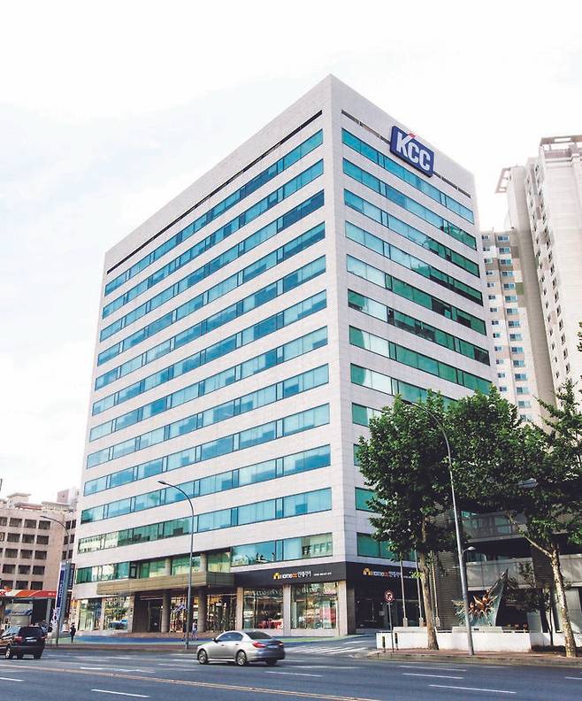 [서울=뉴시스] 서울 KCC 본사 전경. (사진=KCC) 2025.07.29 photo@newsis.com *재판매 및 DB 금지 *재판매 및 DB 금지