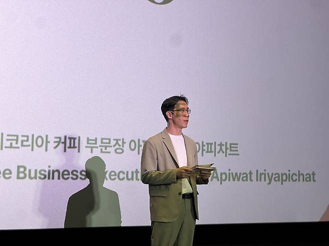 [서울=뉴시스] 21일 오전 10시 서울 영등포구 CGV영등포점에서 열린 간담회에서 아피왓 이리야피차트 네슬레코리아 커피사업부 부문장이 신제품에 대해 설명하고 있다. 2025.08.21. kms@newsis.com. *재판매 및 DB 금지