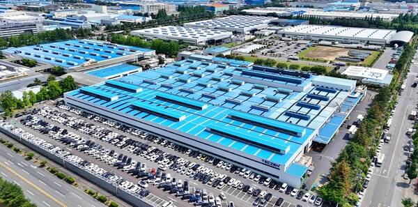 창원시 성산구 창원국가산단 내 테크젠 전경. /테크젠 누리집 갈무리.