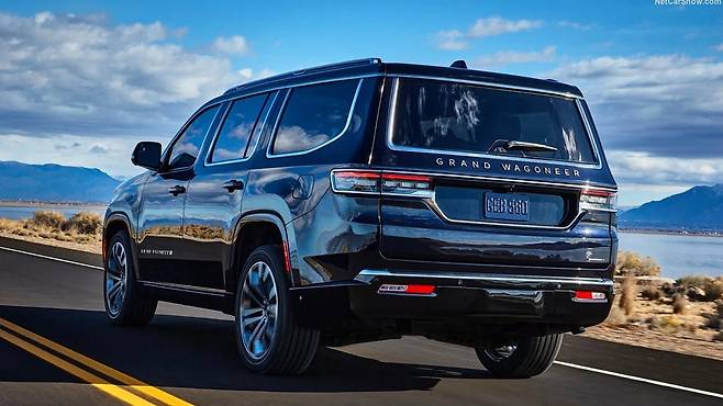 지프 현행 그랜드 왜고니어