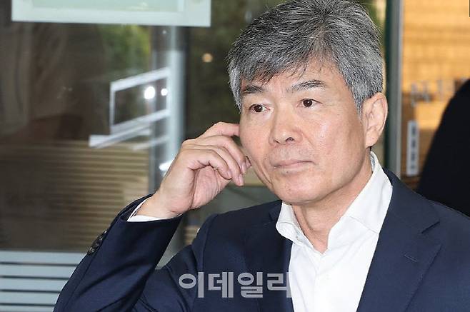 김건희 여사의 최측근으로 알려진 이종호 전 블랙펄인베스트 대표가 5일 영장실질심사를 받기 위해 서울중앙지법에 출석하고 있다. (사진=연합뉴스)