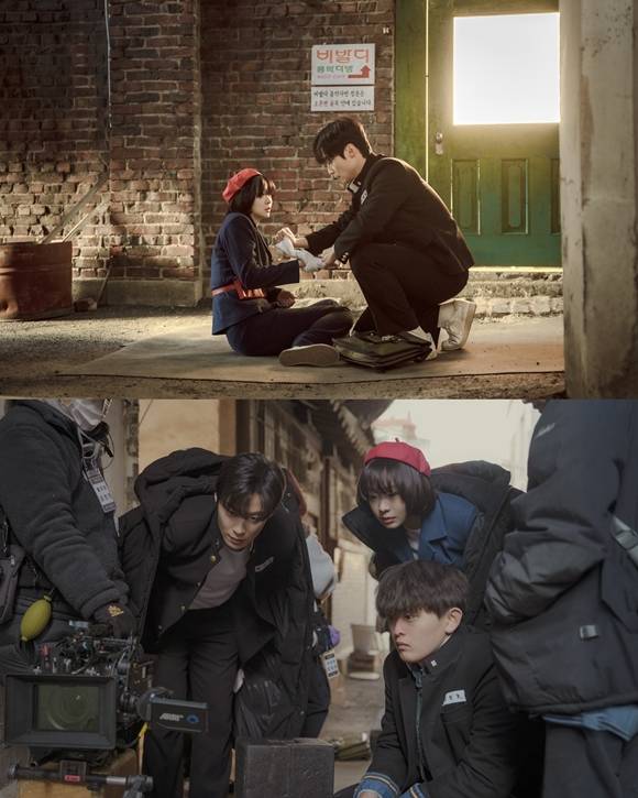 JTBC 새 토일드라마 '백번의 추억'에 출연하는 배우 김다미(위 왼쪽)와 허남준의 스틸이 공개됐다. /SLL
