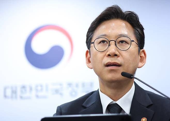 배경훈 과학기술정보통신부 장관이 22일 정부서울청사에서 열린 새정부 경제성장전략 관계부처 합동 브리핑에서 세부과제를 발표하고 있다. /연합뉴스