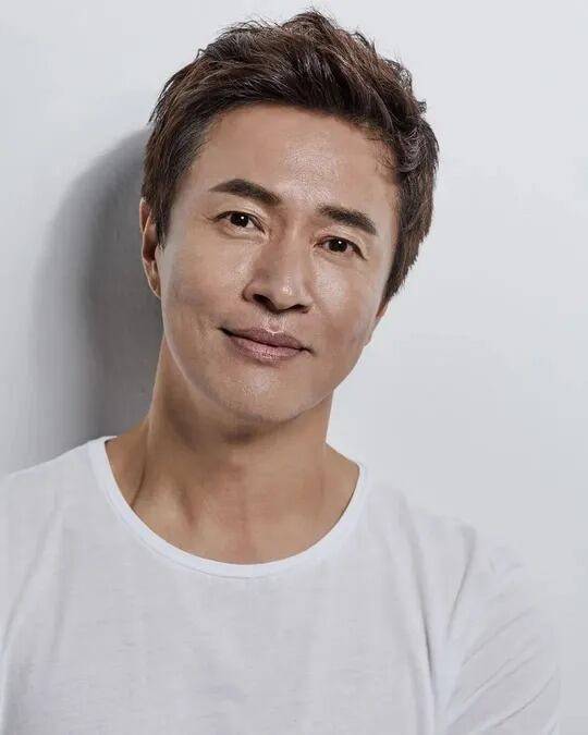 가수 김정민