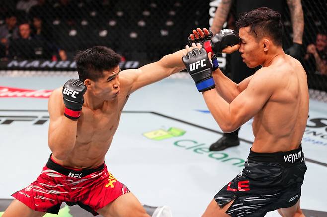 샤오롱(왼쪽). 사진=UFC