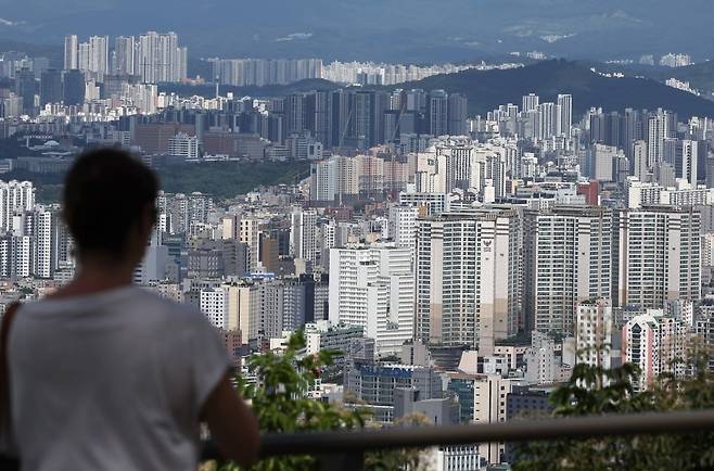 남산에서 바라본 서울 시내 아파트 전경. 사진=뉴스1