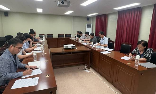 21일 아산시는 아산탕정2 도시개발사업을 추진 중인 한국토지주택공사(LH) 천안아산사업단을 방문해 지역 건설업체 지원 방안을 협의했다. ⓒ아산시 제공