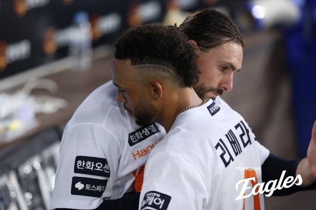 '16타수 1안타' 리베라토 2번 고정, '5연패' 한화 라인업 그대로... "타격은 사이클, 어느 순간 좋아질 것" [대전 현장]