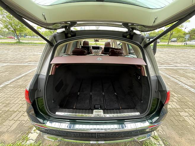 메르세데스 마이바흐 GLS 600 4MATIC 마누팍투어 트렁크. 용량은 520L다./이윤정 기자