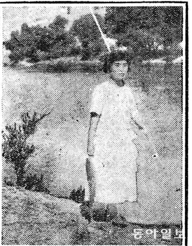 ◇사진은 미주에서 고기잡이하는 김마리아양. 1925년 8월  17일자 동아일보.
