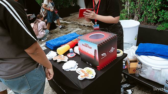 ▲ 옥상층에서는 이렇게 세차쇼 투표도 가능한데요