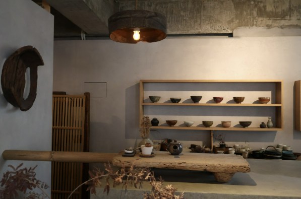 The interior of T. Nomad, a teahouse in Mangwon-dong, Seoul (T.Nomad)
