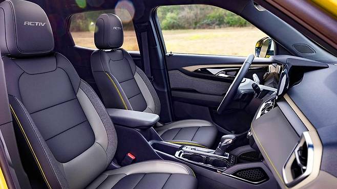 쉐보레 트레일블레이저 실내