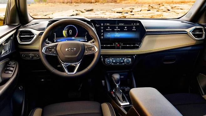 쉐보레 트레일블레이저 실내