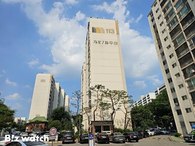 서울 강남구 개포우성7차아파트 단지 전경/사진=김준희 기자 kjun@