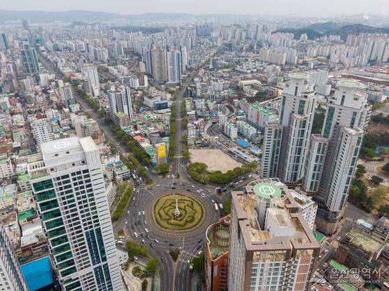 울산 공업탑 주변 시가지 모습. 사진 울산시