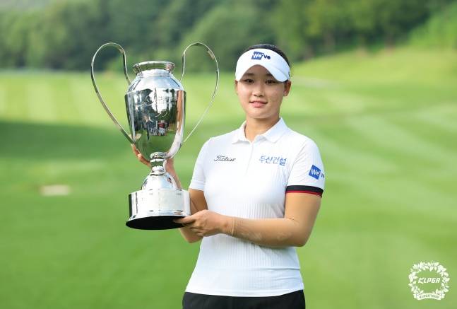김민솔이 24일 BC카드·한경 레이디스컵 우승을 차지했다. /사진=KLPGA 제공