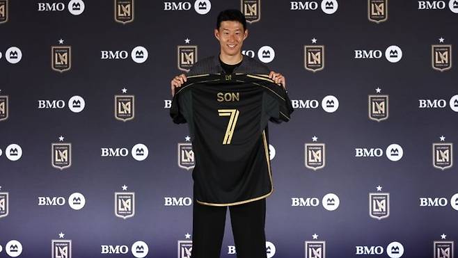 애플은 오는 31일 애플 TV의 MLS 시즌 패스를 통해 손흥민의 홈 데뷔전이라는 역사적인 순간을 독점 중계한다고 25일 밝혔다. (사진=애플) *재판매 및 DB 금지