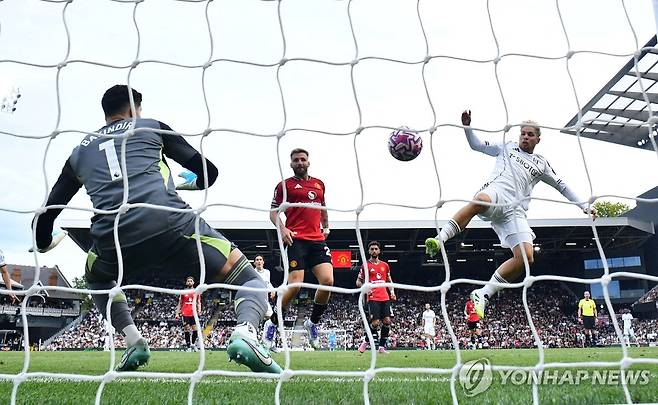 풀럼 에밀 스미스 로의 득점 장면 [로이터=연합뉴스]