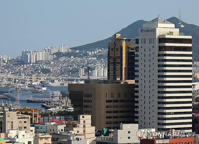 해수부 임시 청사로 활용될 부산 동구 IM빌딩 연합뉴스 자료 사진