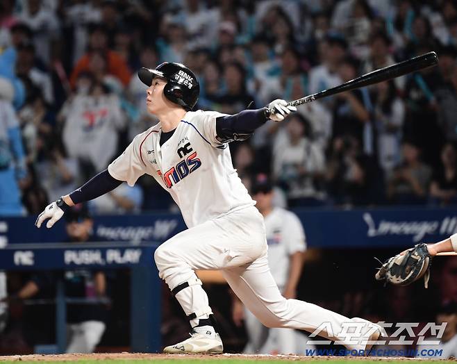 15일 창원NC파크에서 열린 NC와 한화의 경기. 타격하고 있는 NC 박건우. 창원=송정헌 기자songs@sportschosun.com/2025.08.15/