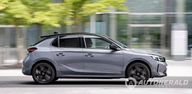 독일 출신 전통의 자동차 제조사 오펠이 전기차 전환 계획을 철회했다(출처: 오펠)