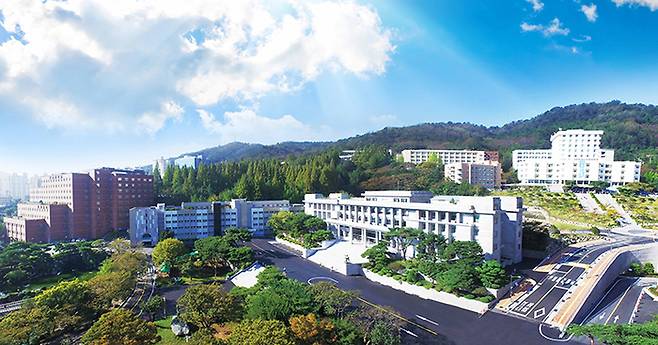 경남대학교 전경