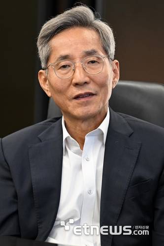윤종규 전 KB금융지주 회장