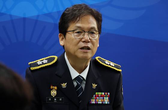 김철문 전북경찰청장. 경찰 수사를 받던 피의자 2명이 지난 4일과 7일 잇달아 숨지자 김 청장은 모든 수사 부서에 적법 절차 준수와 인권 보호를 당부했다. 연합뉴스