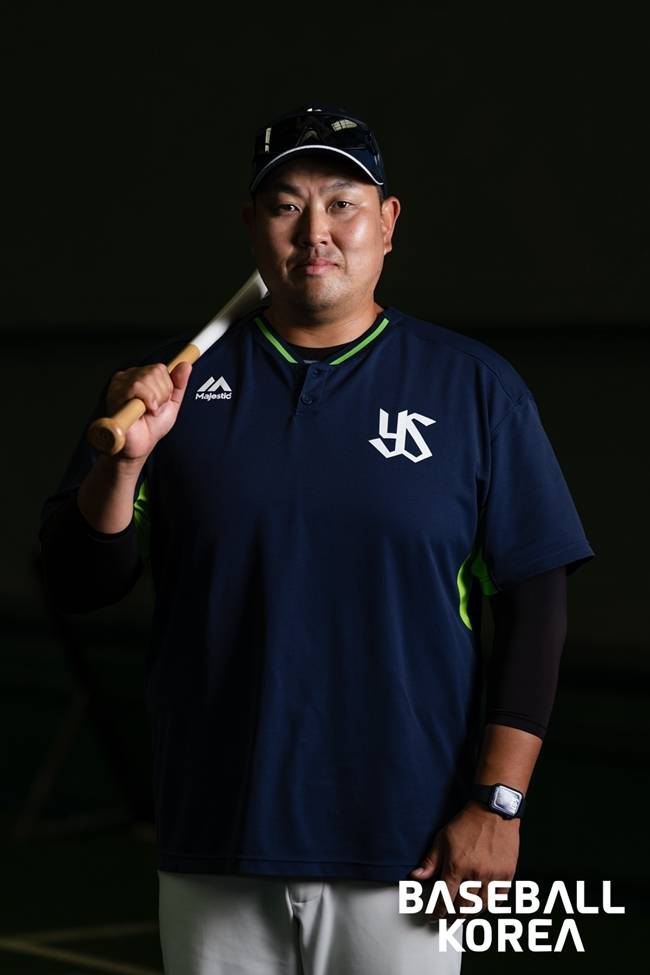 지금의 신재인과 오재원을 있게 한 장본인. 고교 야구 최고의 덕장으로 꼽히는 유신고 홍석무 감독. 사진=베이스볼코리아 공