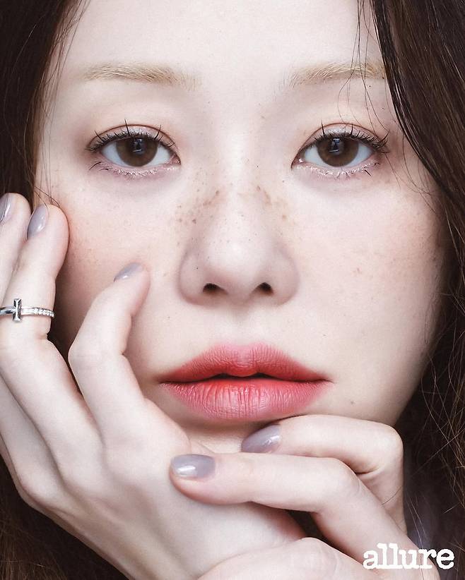 배우 고현정이 패션 매거진 '얼루어 코리아'에서 현재 건강 상태에 대해 밝혔다. /사진=고현정 인스타그램