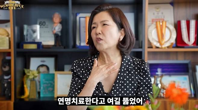 방송인 이성미가 고(故) 김자옥의 마지막 모습을 떠올리며 눈물을 흘렸다./사진=유튜브 채널 '송승환의 원더풀 라이프'