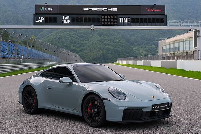 포르쉐 911 GTS