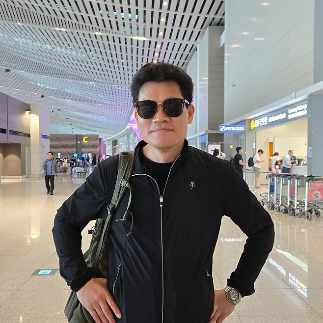 전한길씨가 미국 출국 전 유튜브 채널에 올린 사진 ⓒ유튜브 '전한길뉴스' 캡쳐