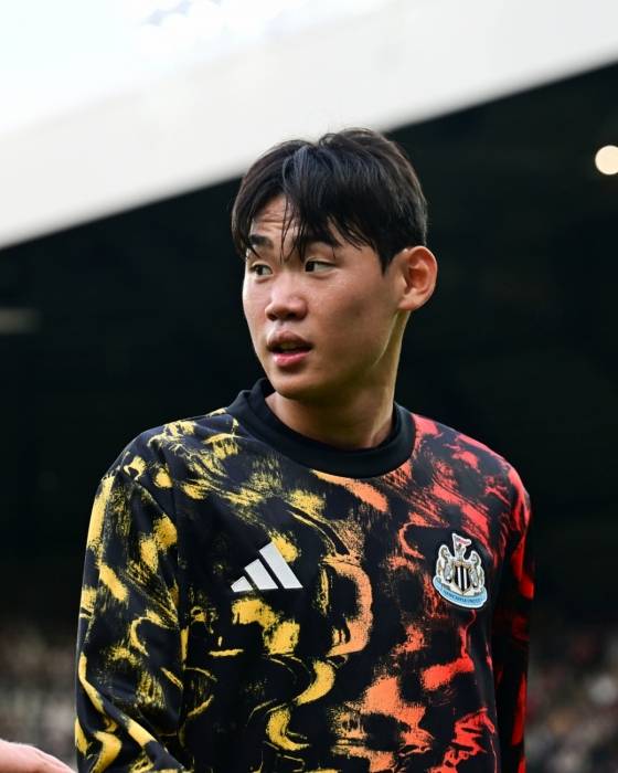 박승수가 9일(한국시간) 영국 뉴캐슬의 세인트 제임스 파크에서 열린 프리시즌 친선 경기 전 몸을 풀고 있다. /사진=뉴캐슬 유나이티드 공식 사회관계망서비스(SNS)