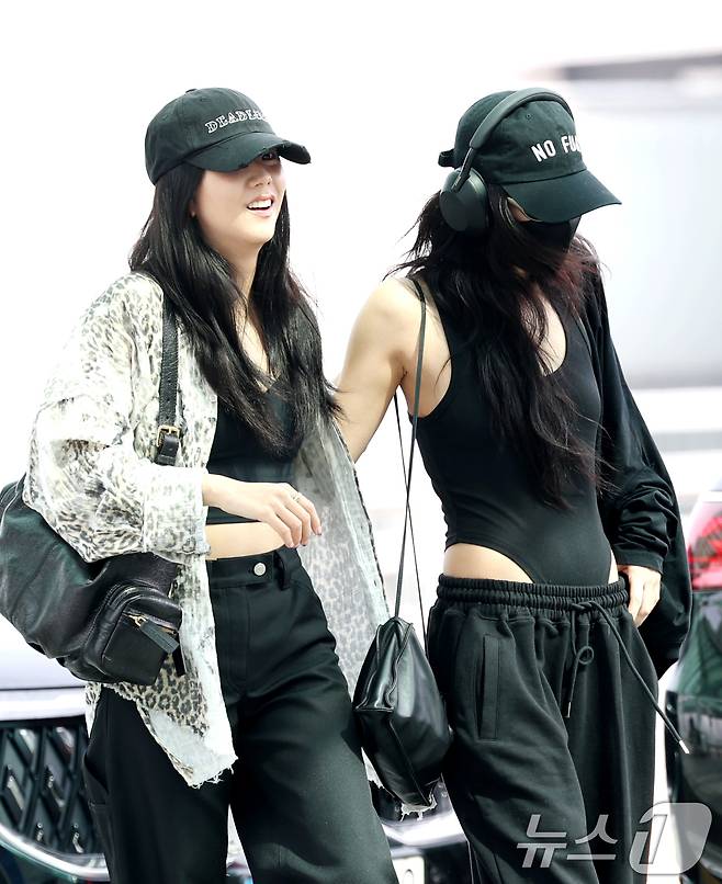 블랙핑크 지수와 제니(오른쪽) ⓒ News1 권현진 기자