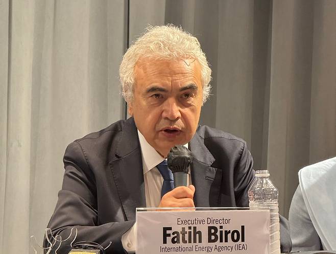 파티 비롤 국제에너지기구(IEA) 사무총장이 27일 부산 파라다이스호텔에서 열린 공동 기자회견에서 발언하고 있다. /연합뉴스